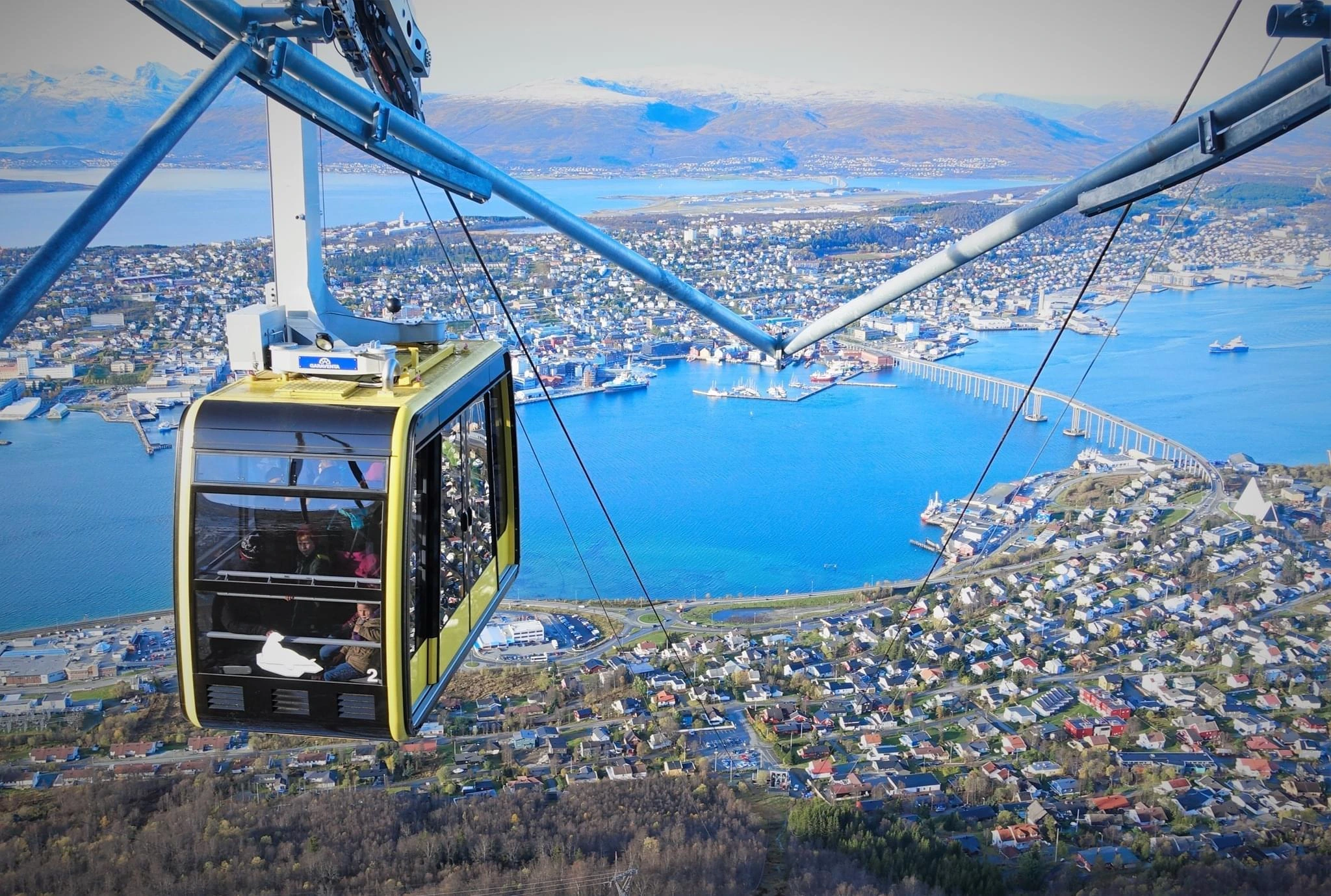 Paket Tour Murah Tromso Arctic Cathedral Fjellheisen Cable Car Norway.