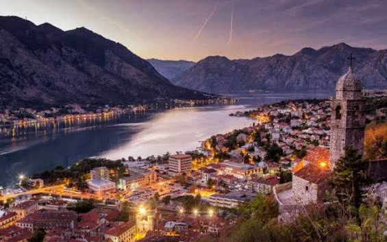 Paket Tour Murah Montenegro Kotor Bay Bosnia Mostar Bridge Balkan Tour.